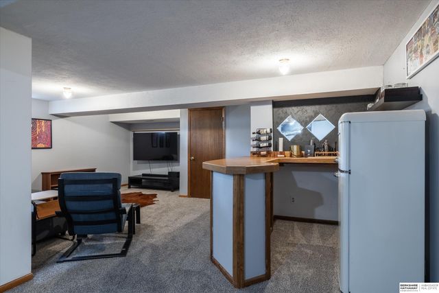 16269 Riggs Street, Omaha, NE 68135