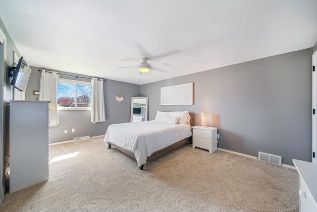 1835 DEXTER STREET, New London, WI 54961