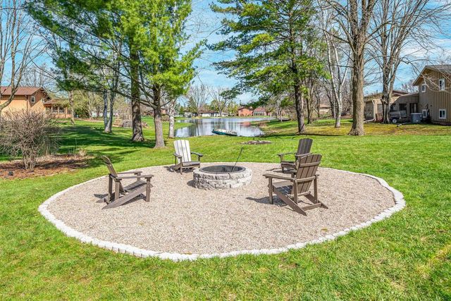 1835 DEXTER STREET, New London, WI 54961