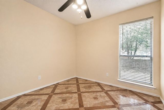 2332 Chestnut Way, Bedford, TX 76022
