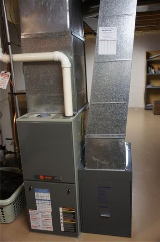 3371 Westhaven Court, Eau Claire, WI 54701