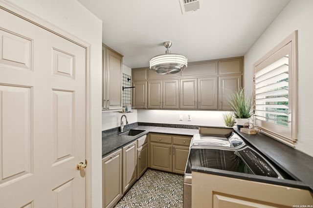 8 Aspen Creek, San Antonio, TX 78248