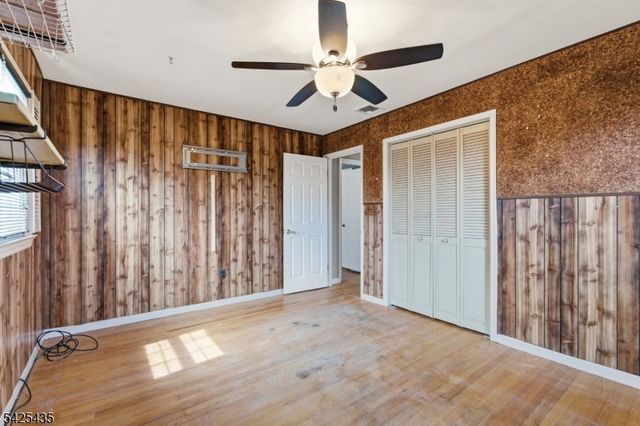 11 Overlook Dr, Rockaway Boro, NJ 07866