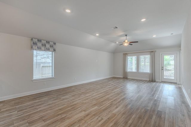 9840 Sweet Flag Court, Conroe, TX 77385