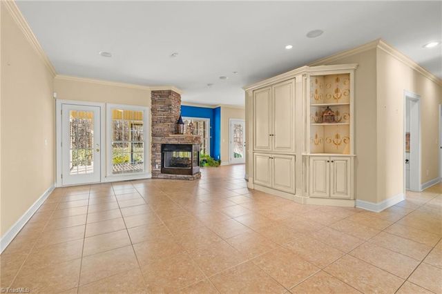 2365 Addison Boulevard, High Point, NC 27262