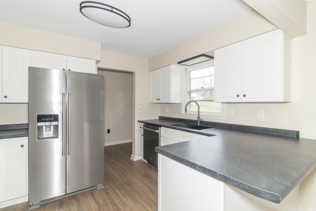 125 Nixon Drive, New Castle, IN 47362