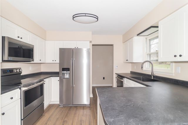 125 Nixon Drive, New Castle, IN 47362