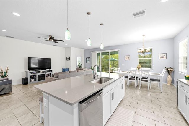 12503 CANDLEBERRY CIRCLE, Tampa, FL 33635