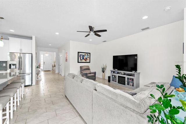 12503 CANDLEBERRY CIRCLE, Tampa, FL 33635