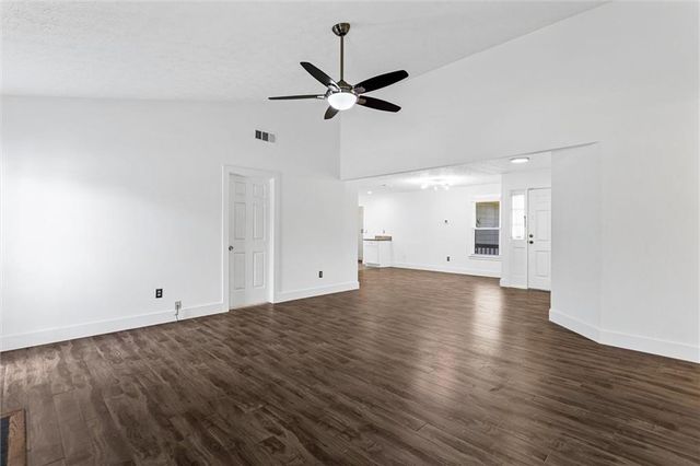 140 Grayland Creek Drive, Lawrenceville, GA 30046