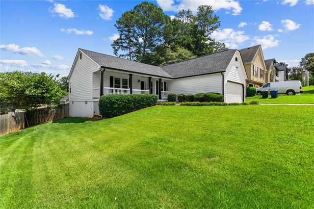 140 Grayland Creek Drive, Lawrenceville, GA 30046