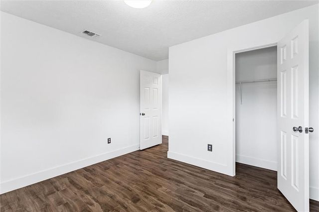 140 Grayland Creek Drive, Lawrenceville, GA 30046