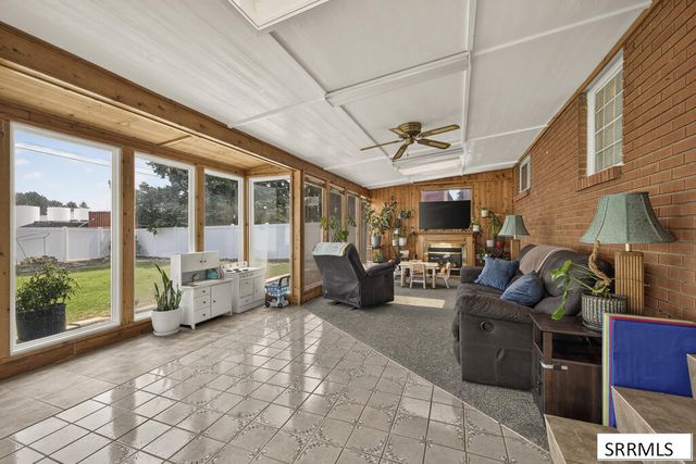 631 Holley Street, Shelley, ID 83274