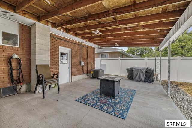 631 Holley Street, Shelley, ID 83274