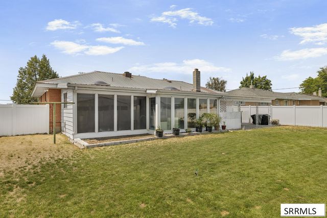 631 Holley Street, Shelley, ID 83274