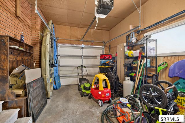 631 Holley Street, Shelley, ID 83274