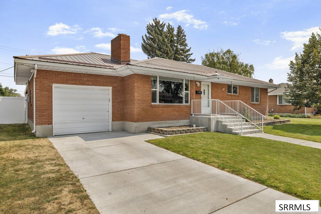 631 Holley Street, Shelley, ID 83274