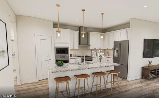 2121 Seville LN, Naples, FL 34120