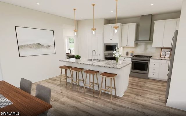 2121 Seville LN, Naples, FL 34120