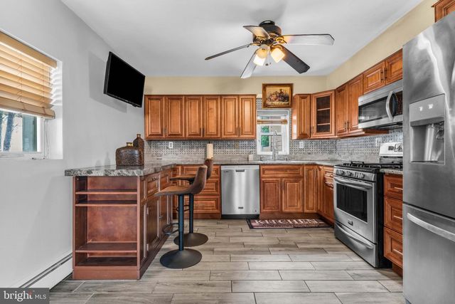 12 JACOBSON ST, Sayreville, NJ 08872