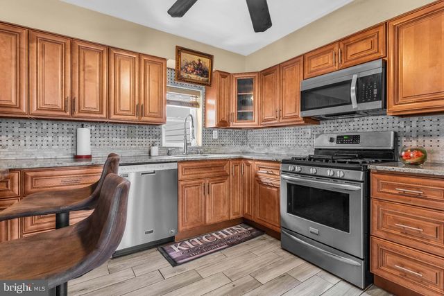 12 JACOBSON ST, Sayreville, NJ 08872