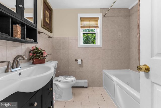 12 JACOBSON ST, Sayreville, NJ 08872