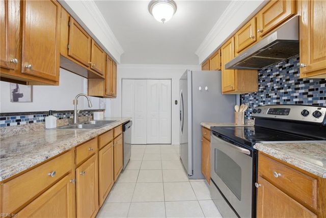 1805 Rock Lake LOOP, Virginia Beach, VA 23456