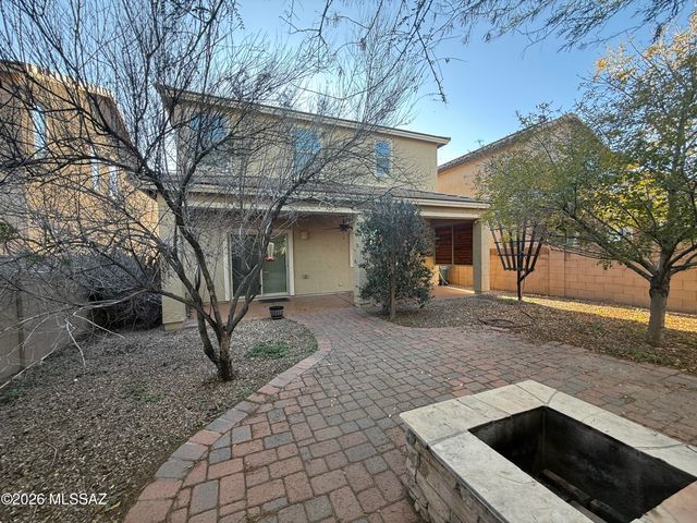 8007 S Dolphin Way, Tucson, AZ 85756