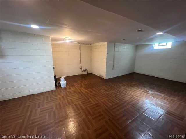 5745 Radnor Street, Detroit, MI 48224