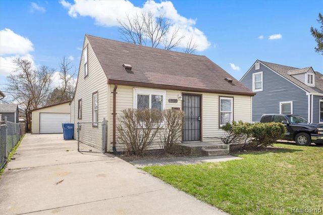 6808 Fisher Avenue, Warren, MI 48091