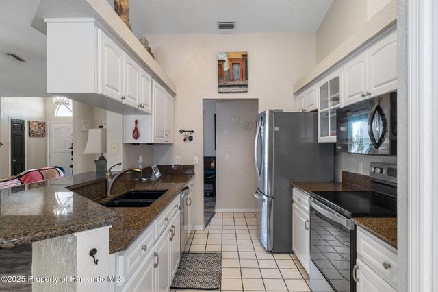 2510 Whitewood Avenue, Spring Hill, FL 34609