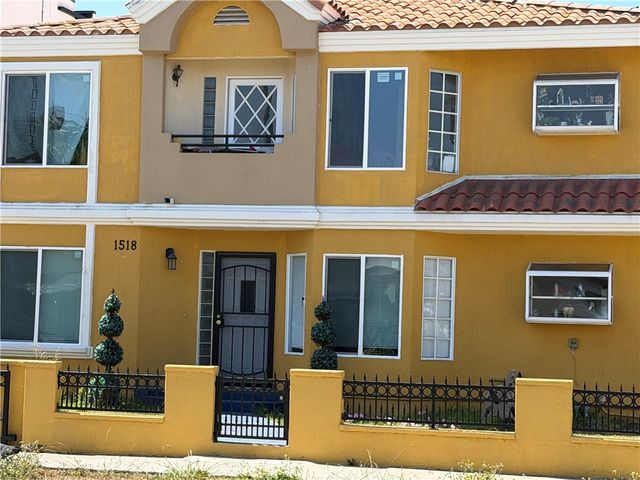 1518 W 206th, Los Angeles, CA 90501