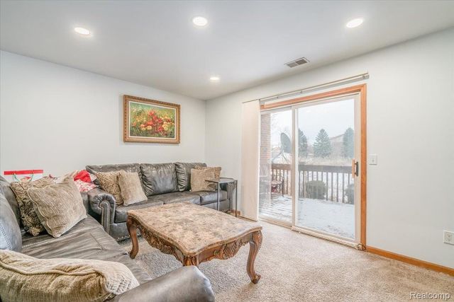 9714 Sawgrass Court, Van Buren Charter Township, MI 48111