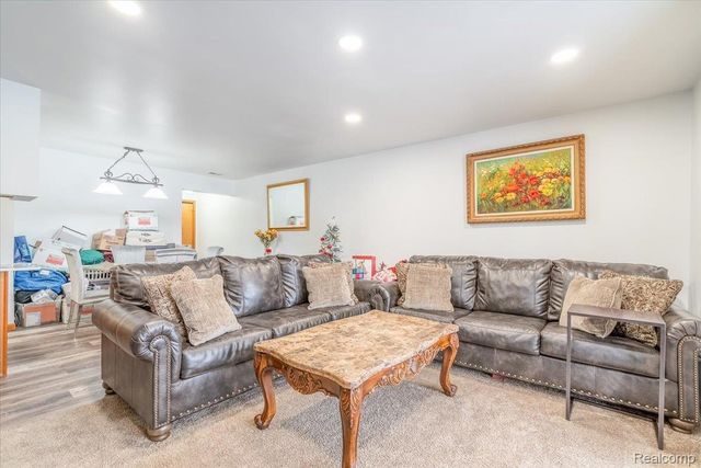 9714 Sawgrass Court, Van Buren Charter Township, MI 48111