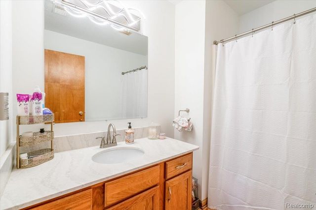 9714 Sawgrass Court, Van Buren Charter Township, MI 48111