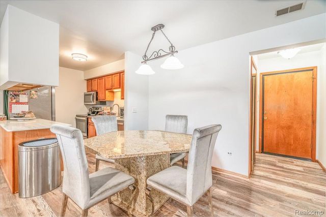 9714 Sawgrass Court, Van Buren Charter Township, MI 48111