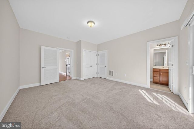15305 LINVILLE CREEK DR, Haymarket, VA 20169