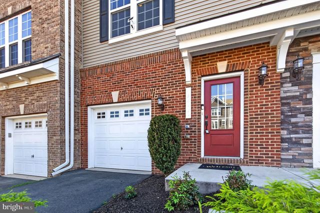 15305 LINVILLE CREEK DR, Haymarket, VA 20169