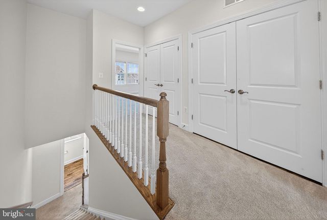 15305 LINVILLE CREEK DR, Haymarket, VA 20169