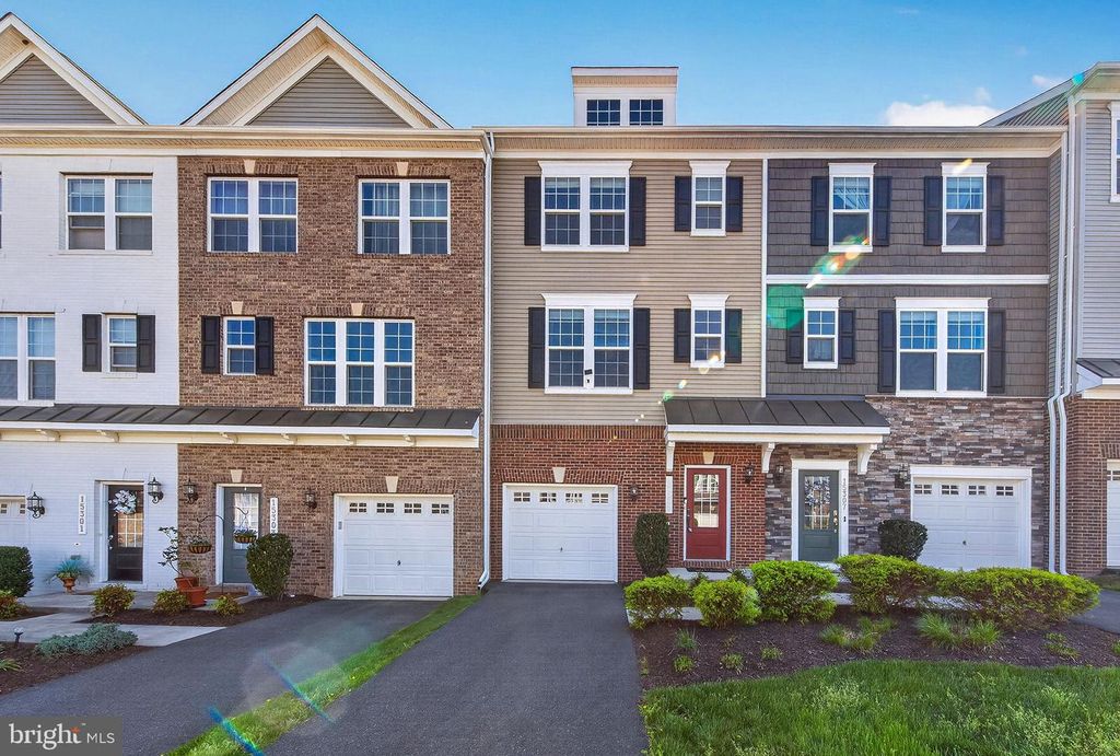 15305 LINVILLE CREEK DR, Haymarket, VA 20169