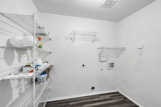 1092 Winding Creek, Cedar Hill, TX 75104