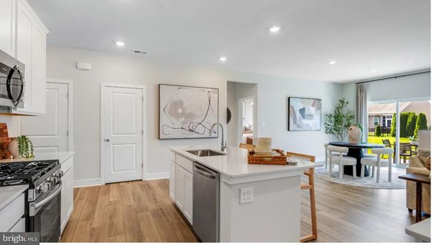 5365 CANYONLANDS ST, White Plains, MD 20695