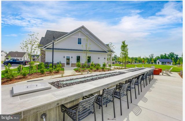 5365 CANYONLANDS ST, White Plains, MD 20695