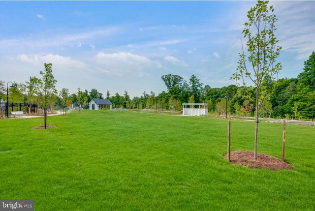 5365 CANYONLANDS ST, White Plains, MD 20695