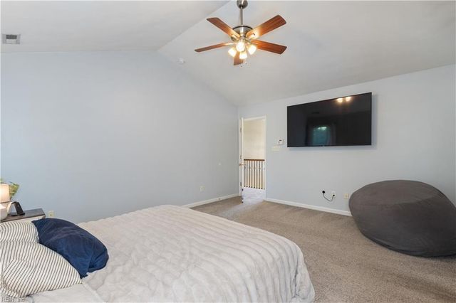 1029 English Oak Dr, Suffolk, VA 23434