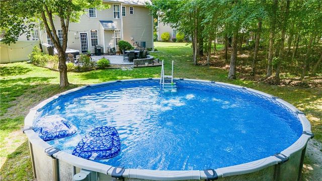 1029 English Oak Dr, Suffolk, VA 23434