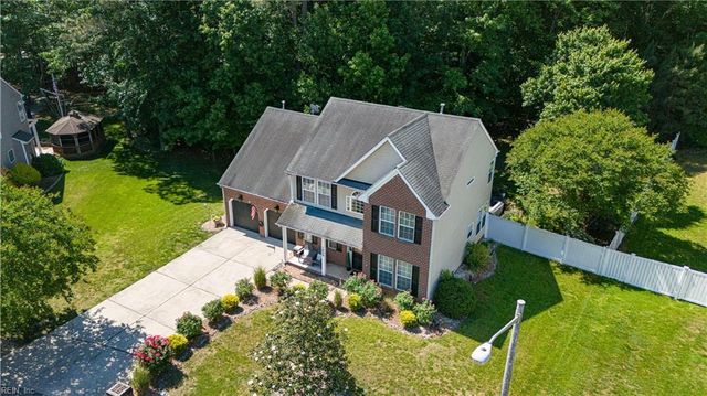 1029 English Oak Dr, Suffolk, VA 23434