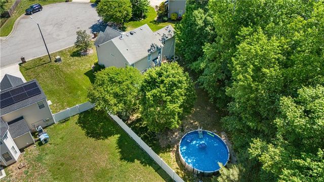 1029 English Oak Dr, Suffolk, VA 23434
