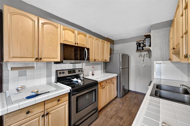 721 N 69th Avenue, Hollywood, FL 33024