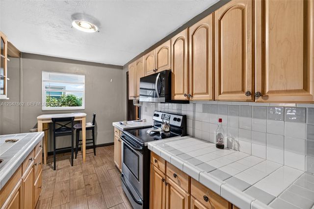 721 N 69th Avenue, Hollywood, FL 33024
